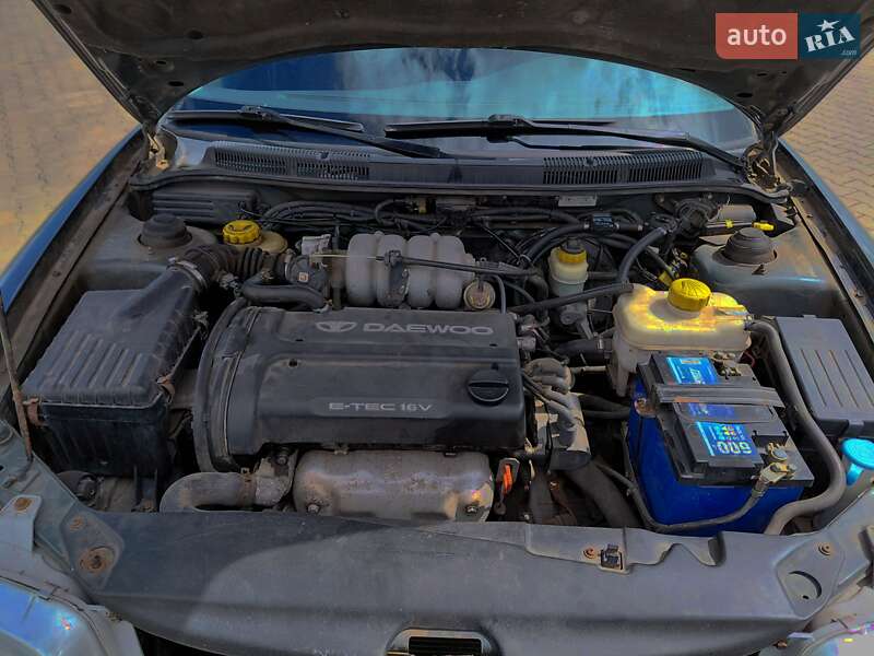 Седан Daewoo Nubira 1998 в Одессе