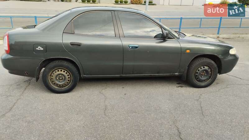 Седан Daewoo Nubira 1998 в 