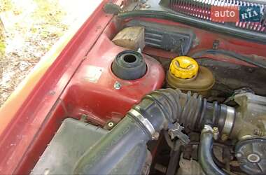 Хэтчбек Daewoo Nubira 1998 в 