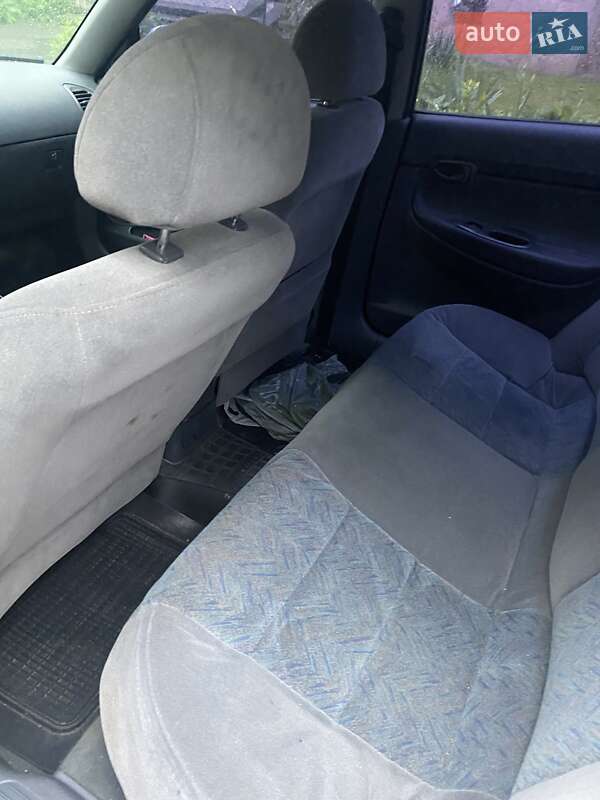 Daewoo Nubira 1998