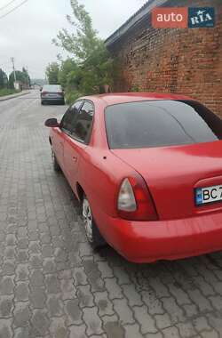 Седан Daewoo Nubira 1998 в Львове