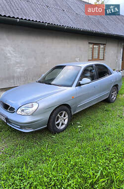 Седан Daewoo Nubira 2003 в Тячеве