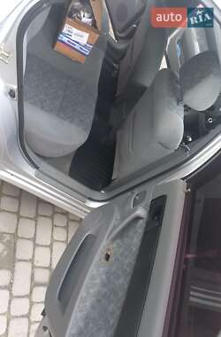 Седан Daewoo Nubira 2003 в 
