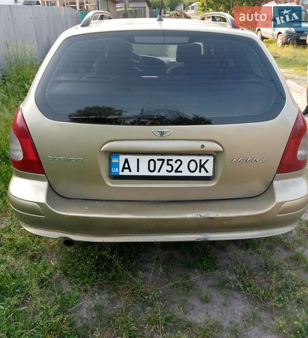 Универсал Daewoo Nubira 2000 в Коропе