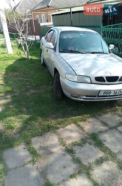 Седан Daewoo Nubira 1999 в Ананьїві