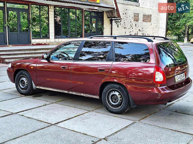 Универсал Daewoo Nubira 1998 в Киеве