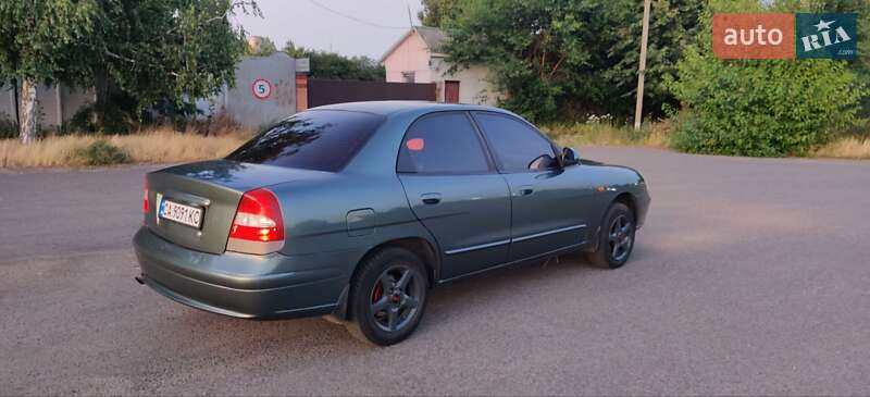Седан Daewoo Nubira 2003 в Черкассах