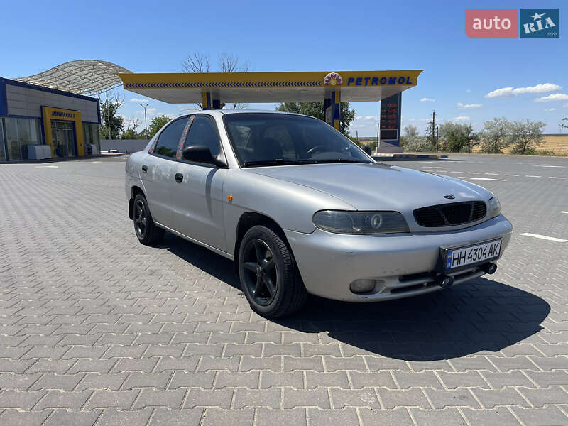 Седан Daewoo Nubira 1998 в Одессе