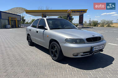 Седан Daewoo Nubira 1998 в 