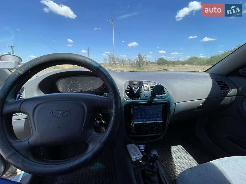 Седан Daewoo Nubira 1998 в Одессе