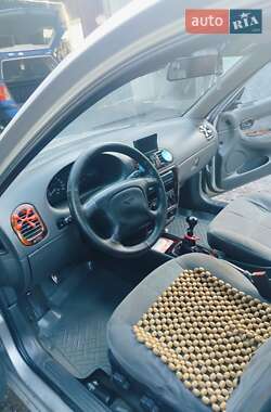 Седан Daewoo Nubira 1999 в 