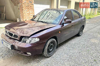 Седан Daewoo Nubira 1998 в 