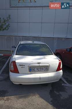 Седан Daewoo Nubira 1998 в 