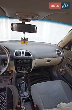 Седан Daewoo Nubira 1998 в 