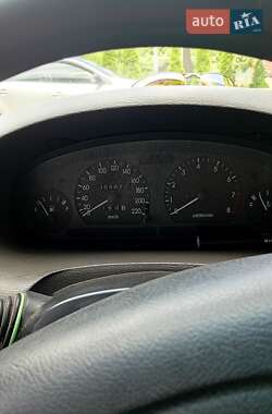 Седан Daewoo Nubira 1998 в Краснограде