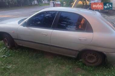 Хэтчбек Daewoo Nubira 1998 в 