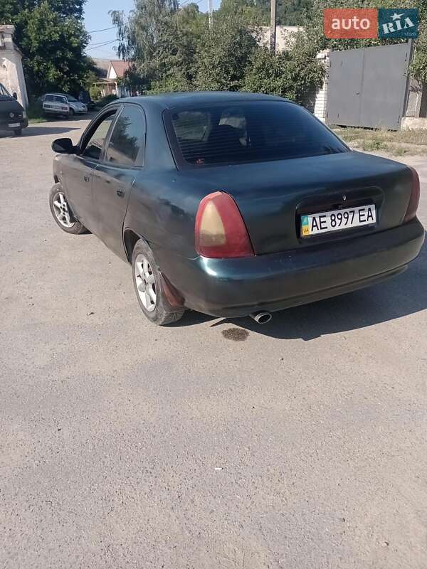 Седан Daewoo Nubira 1998 в Днепре