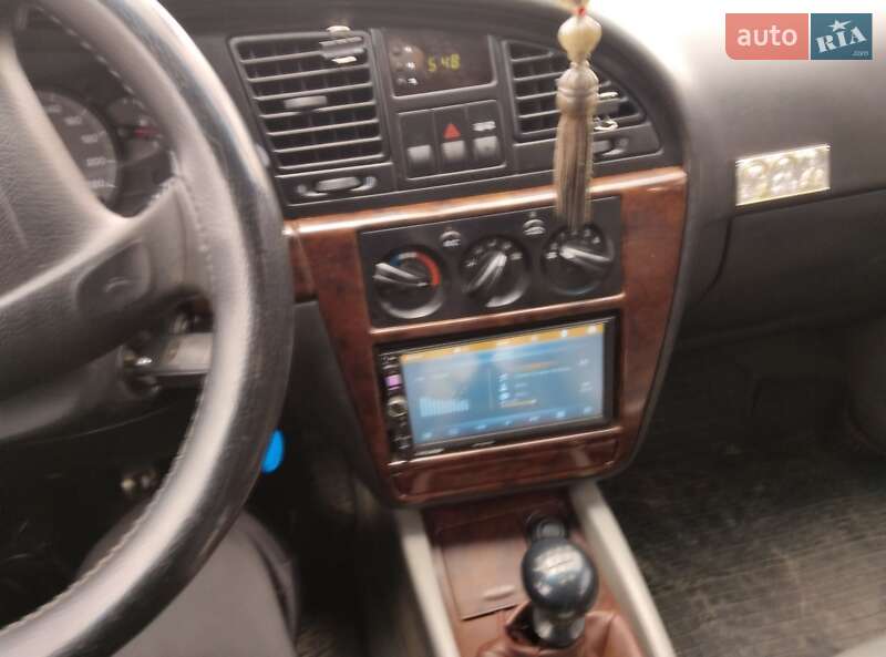 Седан Daewoo Nubira 2003 в Запорожье фото 2 Седан Daewoo Nubira 2003 в Запорожье