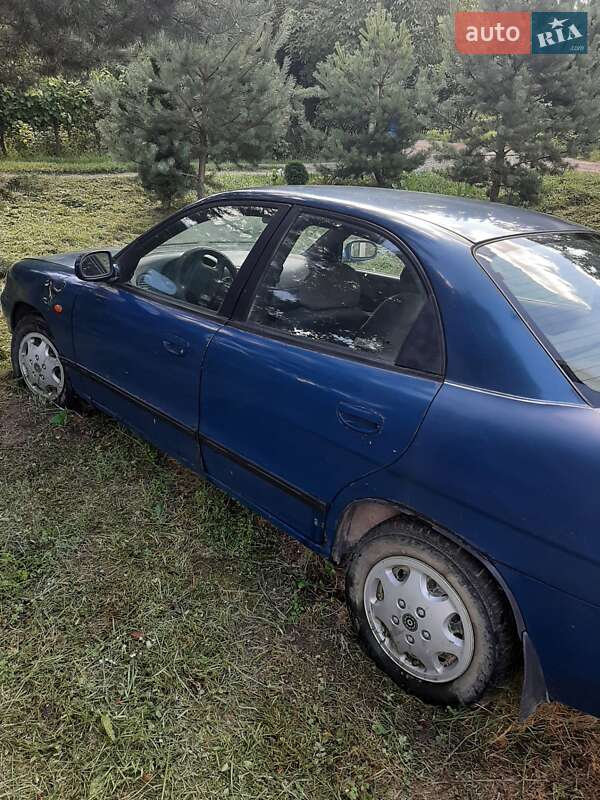 Седан Daewoo Nubira 1998 в 