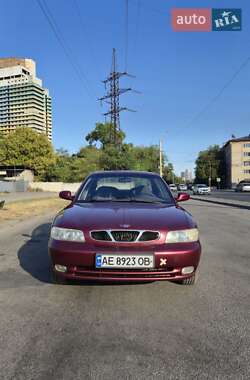 Седан Daewoo Nubira 1999 в Дніпрі