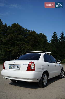Седан Daewoo Nubira 1998 в 