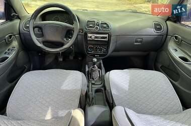 Седан Daewoo Nubira 1998 в 