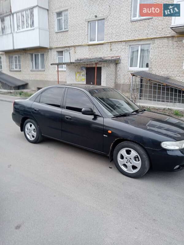 Седан Daewoo Nubira 1998 в Луцке