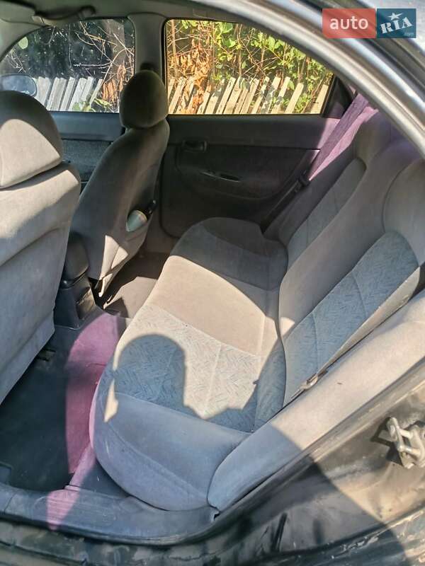 Седан Daewoo Nubira 1998 в Луцке