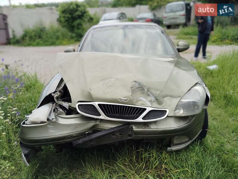 Седан Daewoo Nubira 2003 в Малій Рогані
