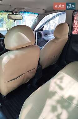 Седан Daewoo Nubira 1998 в Овідіополі