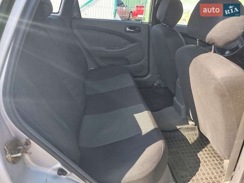 Універсал Daewoo Nubira 2004 в Харкові