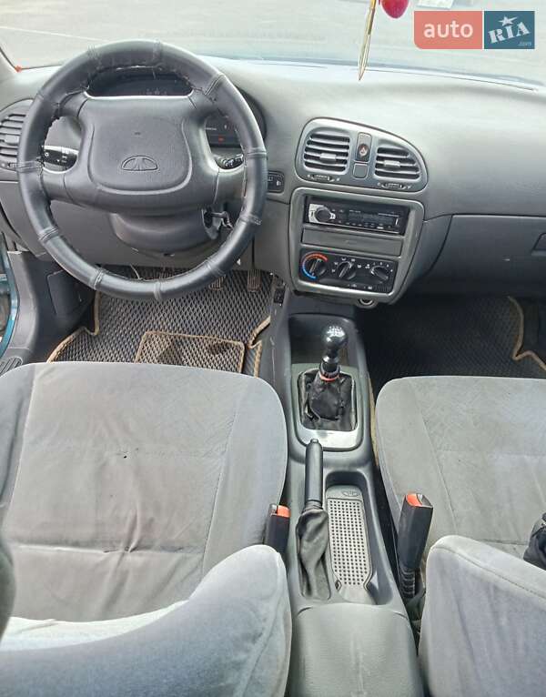 Седан Daewoo Nubira 1998 в Тернополі