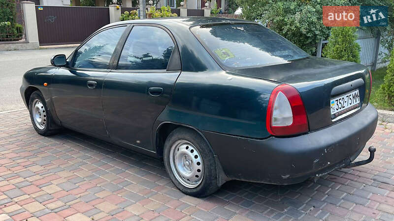 Седан Daewoo Nubira 1999 в Києві