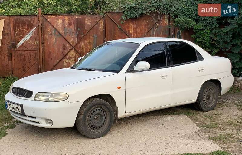 Daewoo Nubira 1998