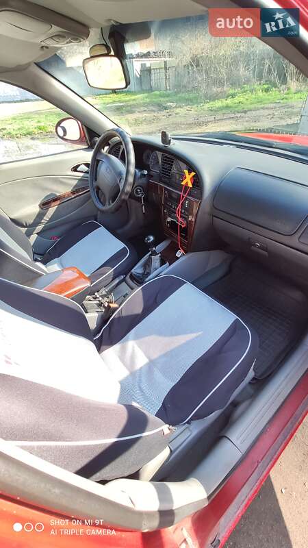 Седан Daewoo Nubira 2003 в Днепре