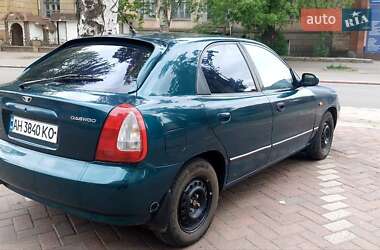 Хетчбек Daewoo Nubira 1998 в Чугуєві