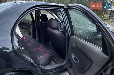 Седан Daewoo Nubira 1998 в 
