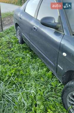 Седан Daewoo Nubira 2001 в 