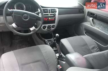 Седан Daewoo Nubira 2003 в  фото 12 Седан Daewoo Nubira 2003 в