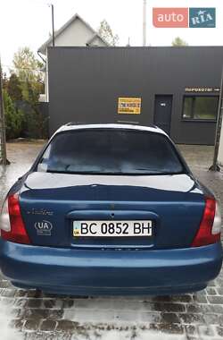 Седан Daewoo Nubira 1998 в 