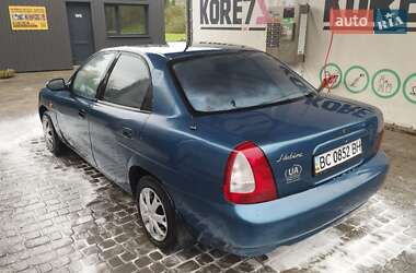 Седан Daewoo Nubira 1998 в 