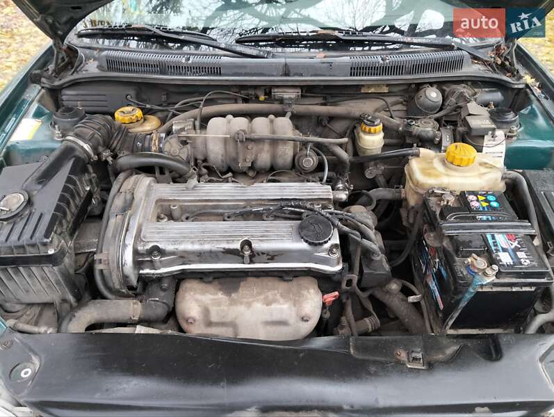 Седан Daewoo Nubira 1998 в Кременчуге