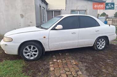 Седан Daewoo Nubira 1998 в Переяславі