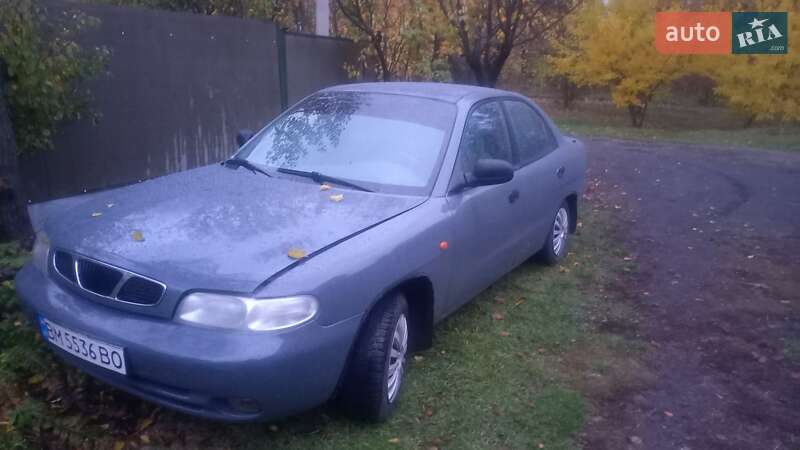 Седан Daewoo Nubira 1998 в Охтирці