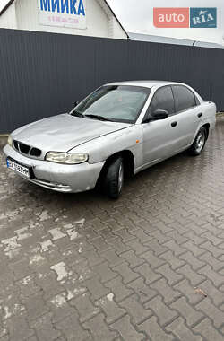 Седан Daewoo Nubira 1998 в Житомире