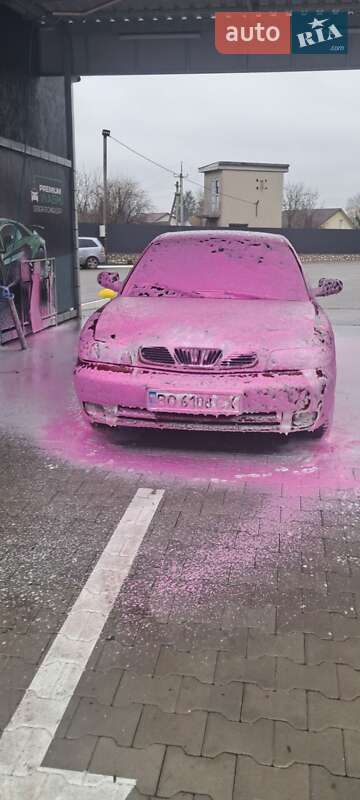 Седан Daewoo Nubira 1998 в Підволочиську