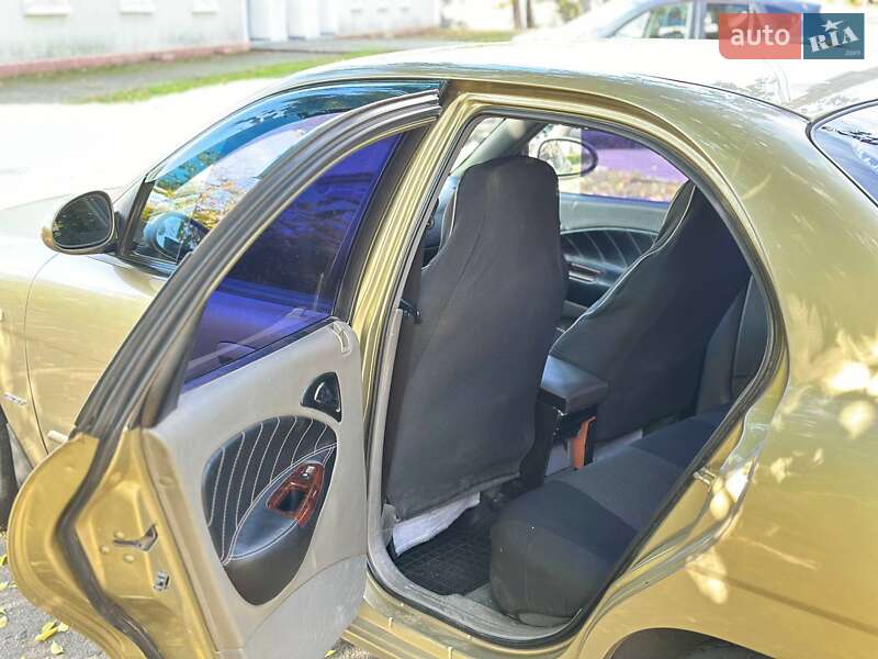 Седан Daewoo Nubira 2001 в Миколаєві