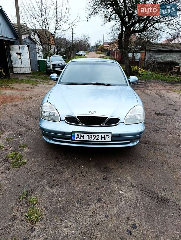 Седан Daewoo Nubira 2003 в Коростені