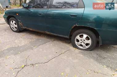 Седан Daewoo Nubira 1998 в Дніпрі