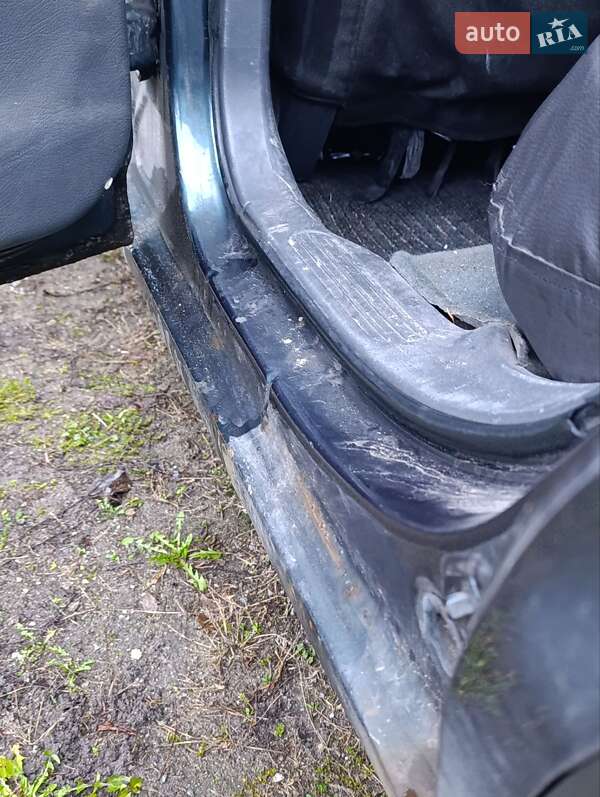 Седан Daewoo Nubira 1998 в Ірпені